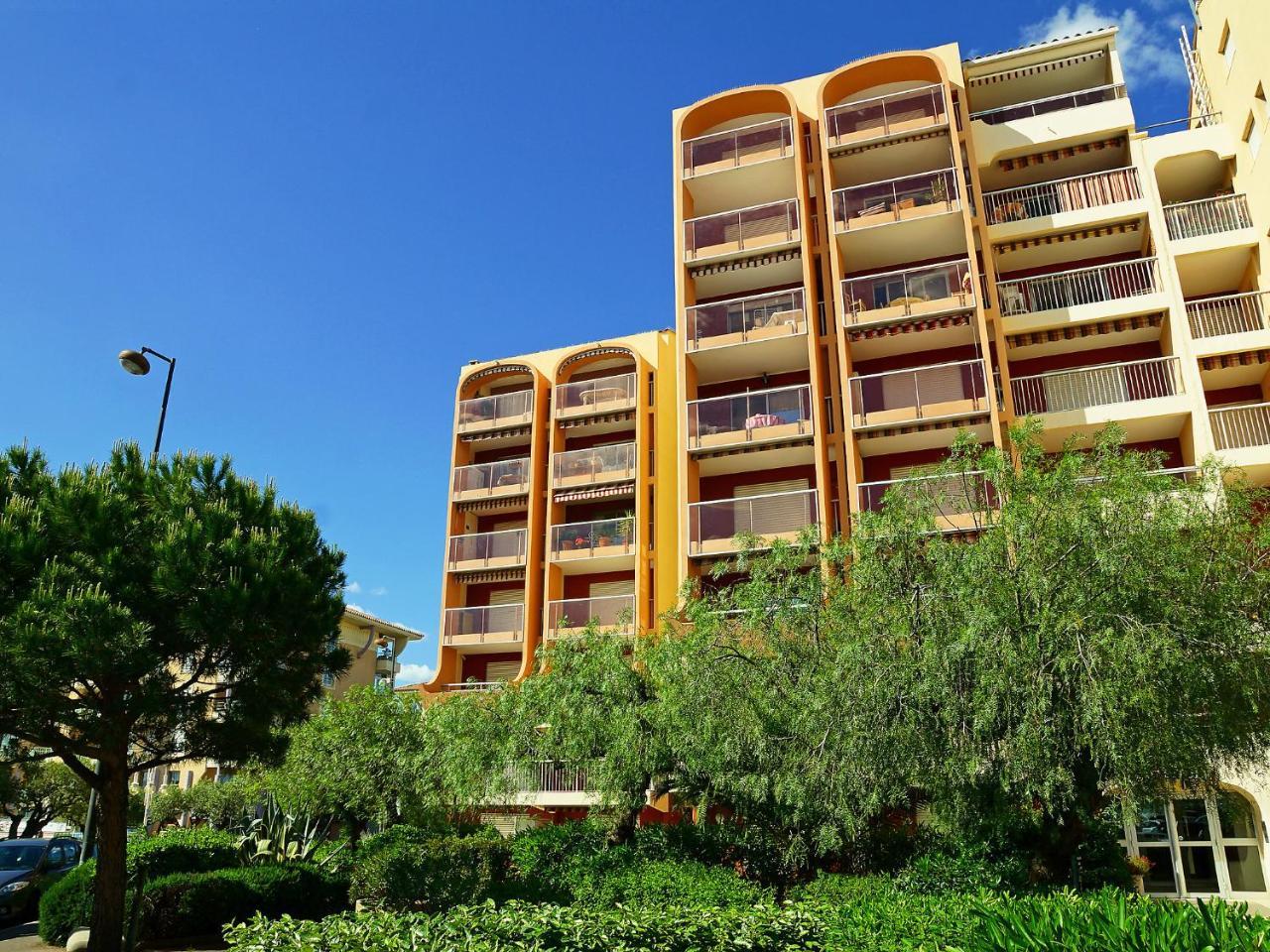 Apartment Le Capitole-3 By Interhome Frejus Luaran gambar